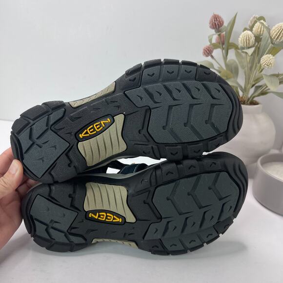 Keen Newport H2 Hiking Sandal Strappy Navy Gray 1001938 Men's 8 Tried On - Picture 8 of 9